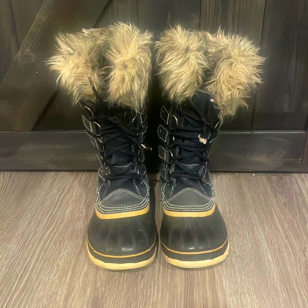 SOREL waterproof lined boots 7